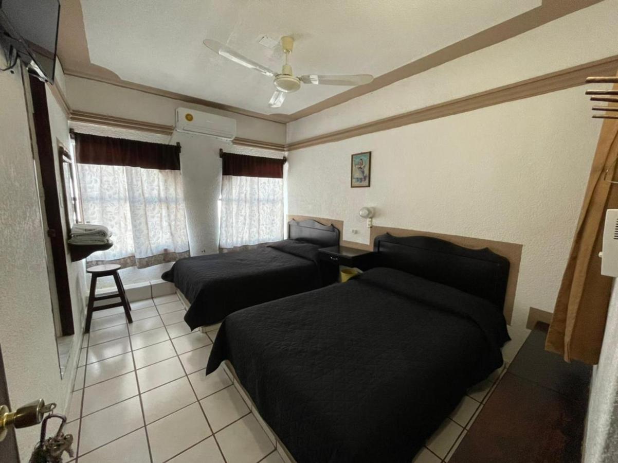 סיודד ואייס Hotel Moreno מראה חיצוני תמונה