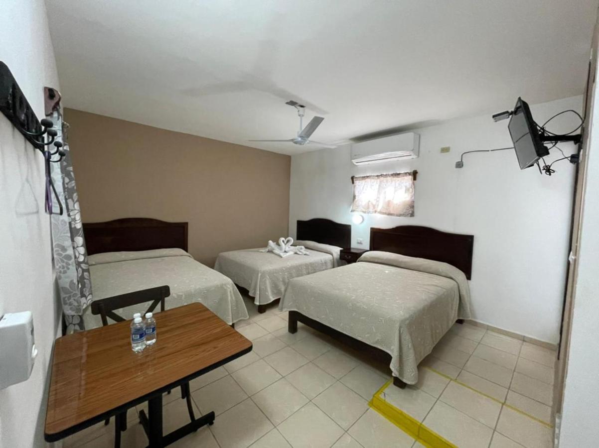 סיודד ואייס Hotel Moreno מראה חיצוני תמונה