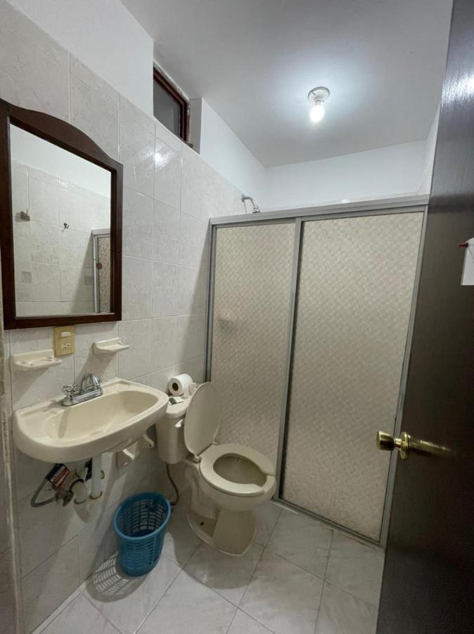 סיודד ואייס Hotel Moreno מראה חיצוני תמונה