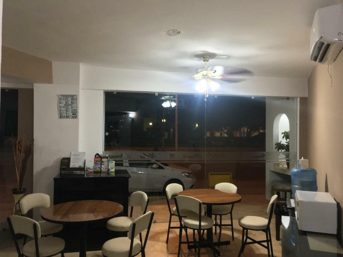 סיודד ואייס Hotel Moreno מראה חיצוני תמונה